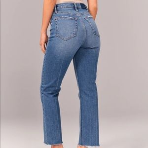 A&F Ankle Straight Ultra High Rise Curve Love